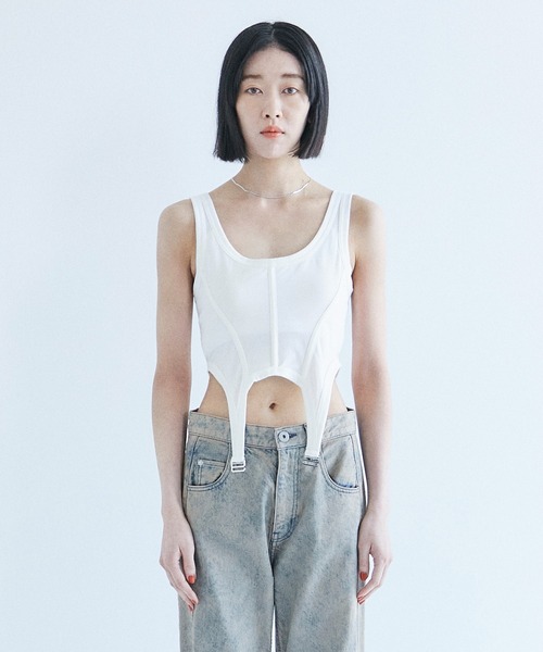 PUBLIC TOKYO(パブリックトウキョウ)の「【カップ付き・華奢見え】hazy ビスチェライクトップ(タンクトップ・レディース・ホワイト・2/1)」の5枚目の写真