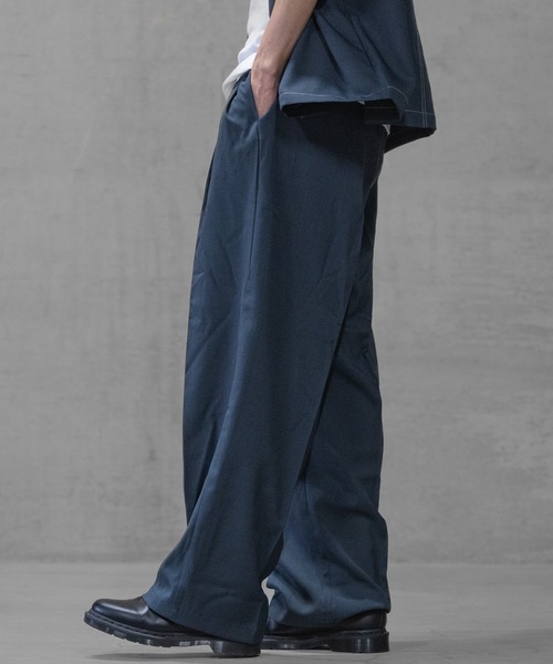 JOHN'S CLOSET(ジョンズクローゼット)の「【i】リラックスシルエット ワイドパンツ(その他パンツ・メンズ・ブラック/カーキ/チャコールグレー・MEDIUM/LARGE/X-LARGE)」の13枚目の写真