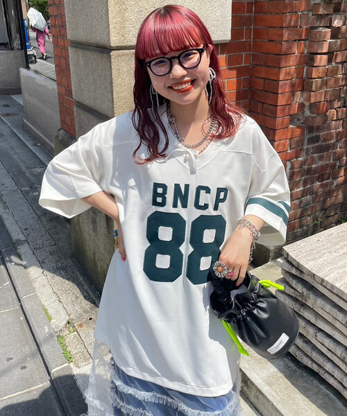 CIAOPANIC(チャオパニック)の「【WEB限定】裾チュールナンバリングフットボールワンピース(ワンピース・レディース・オフホワイト/ネイビー・ONE SIZE)」の2枚目の写真