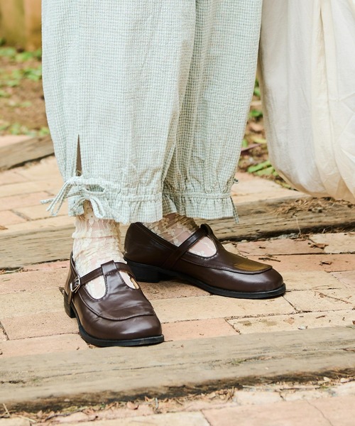 Crisp（クリスプ）の「スクエアトゥTストラップシューズ（その他シューズ・レディース・ブラック/ブラウン・36/37/38/39）」の5枚目の写真