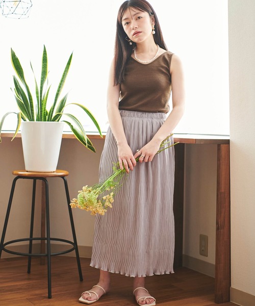 mil(ミル)の「【150㎝前後の小柄さんサイズ】シアープリーツナロースカート(スカート・レディース・ブルーグレー/キャメル・XS/S)」の5枚目の写真