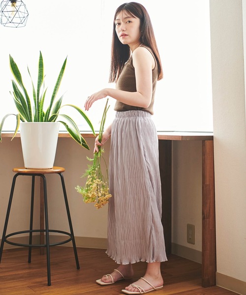 mil(ミル)の「【150㎝前後の小柄さんサイズ】シアープリーツナロースカート(スカート・レディース・ブルーグレー/キャメル・XS/S)」の6枚目の写真