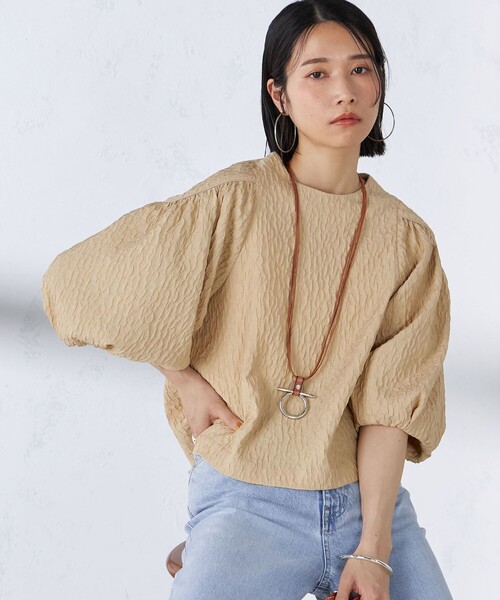 SHIPS(シップス)の「〈手洗い可能〉フクレ ジャカード ブラウス(シャツ/ブラウス・レディース・ベージュ/オフホワイト/ブラック・ONE SIZE)」の15枚目の写真