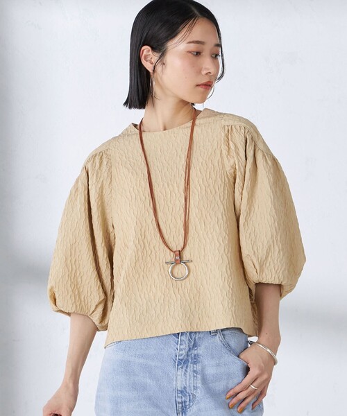 SHIPS(シップス)の「〈手洗い可能〉フクレ ジャカード ブラウス(シャツ/ブラウス・レディース・ベージュ/オフホワイト/ブラック・ONE SIZE)」の11枚目の写真