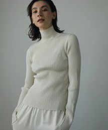 Slit Turtle Knit