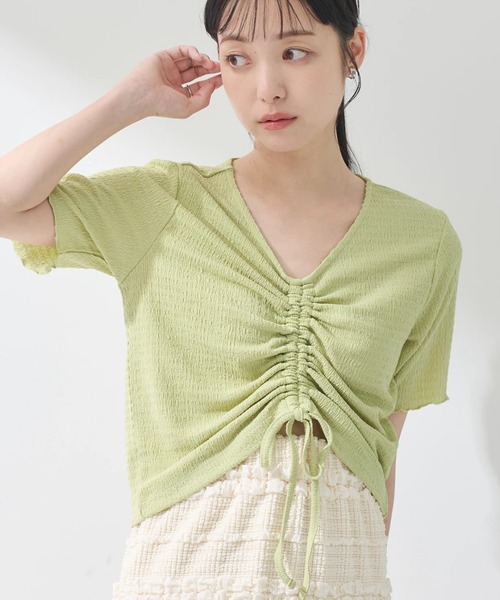 earth music&ecology(アースミュージックアンドエコロジー)の「ポコポコギャザードロストプルオーバー(Tシャツ/カットソー・レディース・アイボリー/ブラック/グレイッシュブルー/コーラル/ライム・FREE)」の3枚目の写真