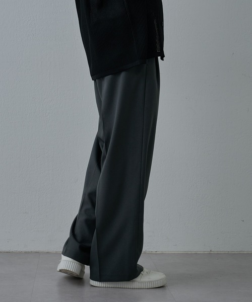 COLONY 2139（コロニートゥーワンスリーナイン）の「ウォッシャブルケア2タックワイドパンツ（スラックス・メンズ・ブラック/グレー・MEDIUM/LARGE）」の8枚目の写真