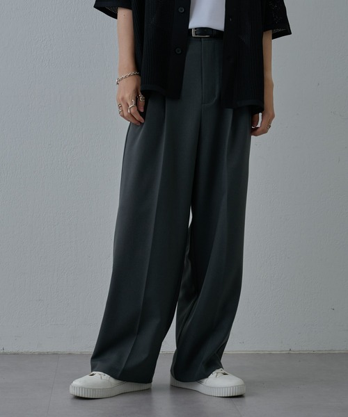 COLONY 2139（コロニートゥーワンスリーナイン）の「ウォッシャブルケア2タックワイドパンツ（スラックス・メンズ・ブラック/グレー・MEDIUM/LARGE）」の7枚目の写真