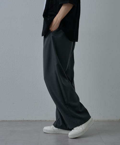 COLONY 2139（コロニートゥーワンスリーナイン）の「ウォッシャブルケア2タックワイドパンツ（スラックス・メンズ・ブラック/グレー・MEDIUM/LARGE）」の10枚目の写真