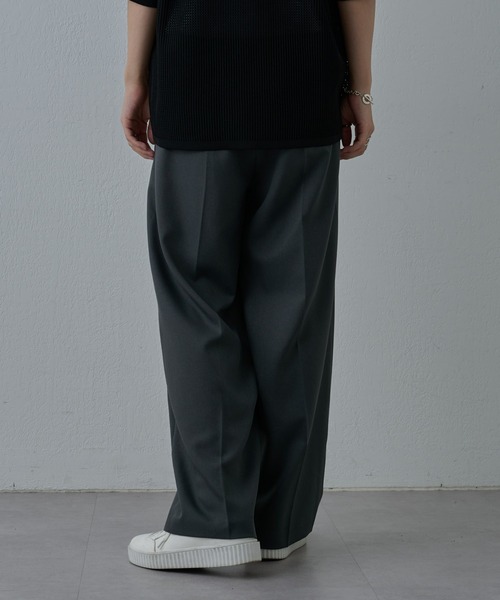 COLONY 2139（コロニートゥーワンスリーナイン）の「ウォッシャブルケア2タックワイドパンツ（スラックス・メンズ・ブラック/グレー・MEDIUM/LARGE）」の9枚目の写真