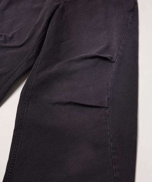 JIEDA(ジエダ)の「DRAPE OVER DUCK PANTS(デニムパンツ・メンズ・ブラック/ブラウン・1/2)」の7枚目の写真