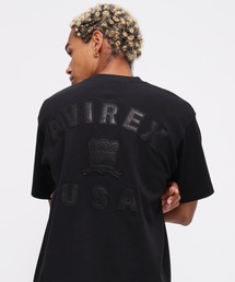 《直営店限定》SIGNATURE VARSITY LEATHER LOGO T-SHIRT / シグネチャー バーシティ レザー ロゴ Tシャツ / AVIREX / アヴィレックス