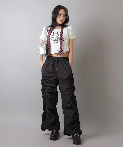 SPINNS（スピンズ）の「リボン付ラインネクタイ（ネクタイ・レディース・ブラウン/レッド/ネイビー・ONESIZE）」の7枚目の写真