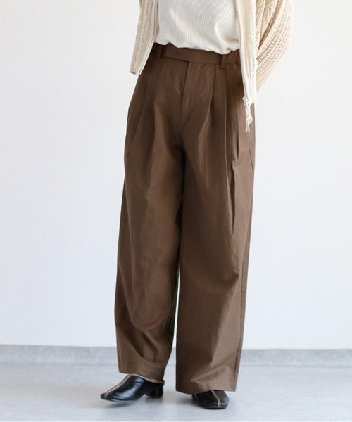 cepo（セポ）の「〈低身長/高身長サイズあり〉スリータックイージーストレートパンツ（その他パンツ・レディース・ブラック/オフホワイト/チャコール/ブラウン/グレー/ホワイト/ベージュ・L/M/S）」の6枚目の写真