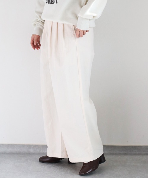 ちるアイボリーホワイト セール】〈低身長/高身長サイズあり〉スリータックイージーストレート