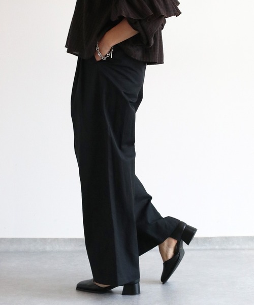 cepo（セポ）の「〈低身長/高身長サイズあり〉スリータックイージーストレートパンツ（その他パンツ・レディース・ブラック/オフホワイト/チャコール/ブラウン/グレー/ホワイト/ベージュ・L/M/S）」の15枚目の写真