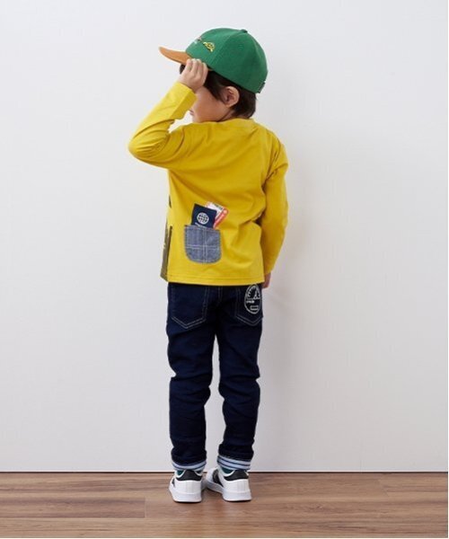 kladskap(クレードスコープ)の「空の旅長袖Tシャツ(Tシャツ/カットソー・キッズ・マスタード/ターコイズブルー・120cm/90cm/80cm/100cm/110cm/130cm)」の16枚目の写真