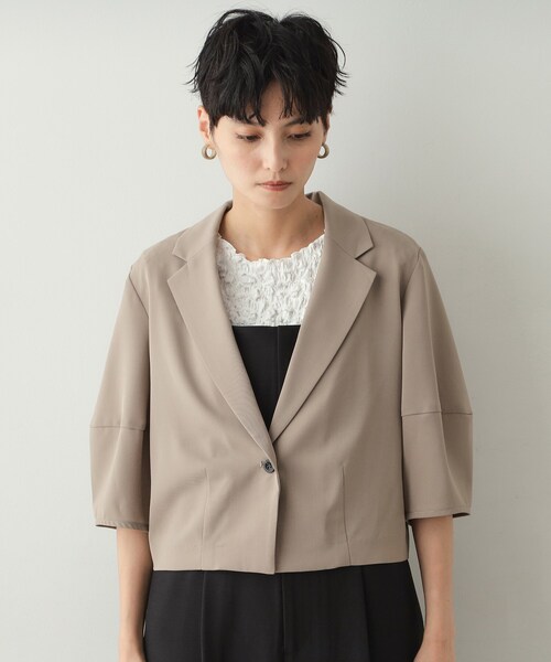 OPAQUE.CLIP（オペークドットクリップ）の「◆ランタンスリーブテーラードジャケット【洗濯機洗い可】（テーラードジャケット・レディース・ベージュ/チャコールグレー・38/40/42）」の11枚目の写真