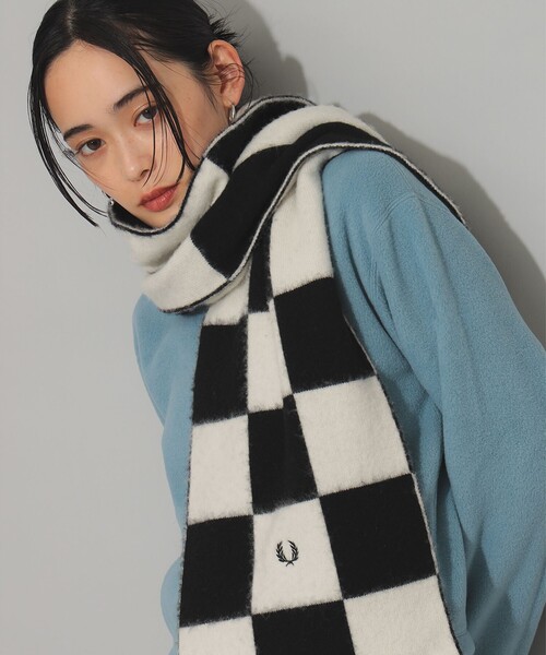FRED PERRY(フレッドペリー)の「FRED PERRY / Chequerboard Lambswool Scarf(マフラー・レディース・オフホワイト/ブラウン・ONE SIZE)」の17枚目の写真