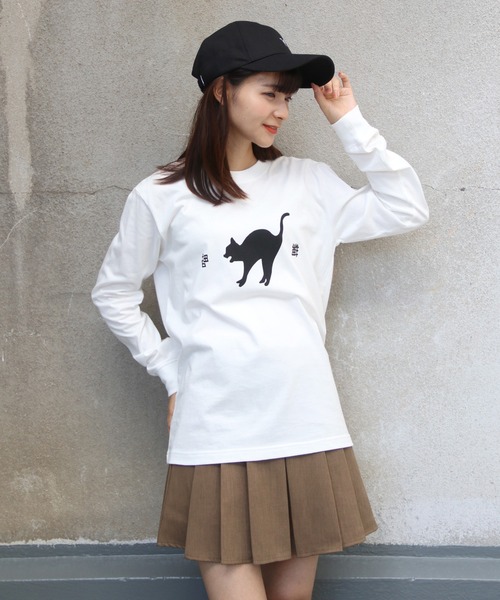UNIT CHEST（ユニットチェスト）の「【UNIT CHEST】unique unisex long sleeve T-shirt /ユニークユニセックス ロンT OIF students コラボ 猫猫by Riyu（Tシャツ/カットソー・レディース・ブラック/ホワイト/杢グレー・L/M/S）」の4枚目の写真