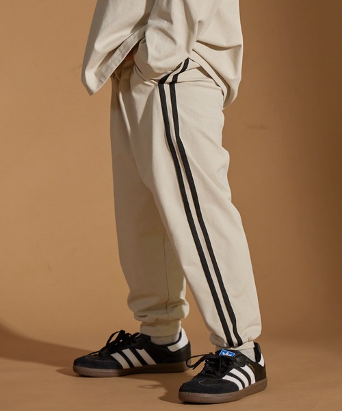 PAIRMANON STREET(ペアマノンストリート)の「【PAIRMANON STREET】マルチファンクション 吸水速乾 ジョガー テーパード パンツ(その他パンツ・キッズ・オフホワイト/チャコールグレー/ブルー/ブラック系その他/オレンジ/ベージュ/グリーン系その他/ホワイト系その他/ベージュ系その他/ブラック/カーキ/グレー系その他・100/110/120/130/140/150/160)」の3枚目の写真