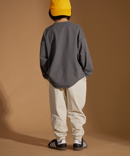 PAIRMANON STREET(ペアマノンストリート)の「【PAIRMANON STREET】マルチファンクション 吸水速乾 ジョガー テーパード パンツ(その他パンツ・キッズ・オフホワイト/チャコールグレー/ブルー/ブラック系その他/オレンジ/ベージュ/グリーン系その他/ホワイト系その他/ベージュ系その他/ブラック/カーキ/グレー系その他・100/110/120/130/140/150/160)」の15枚目の写真