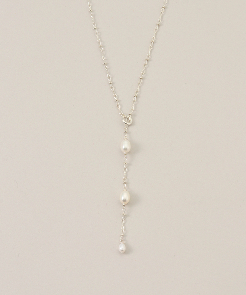 La TOTALITE(ラトータリテ)の「【Lapuis/ラピュイ】SV925 Drop Pearlネックレス(ネックレス・レディース・シルバー・FREE)」の1枚目の写真