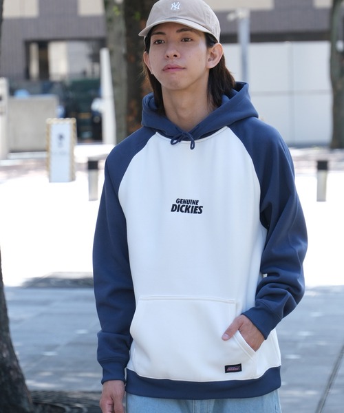 Dickies(ディッキーズ)の「【GENUINE DICKIES/ジェニュインディッキーズ】 裏起毛 バック デザイン ラグラン プルオーバー パーカー(パーカー・メンズ・ブラック/ブルー/グリーン・M/L/XL)」の11枚目の写真