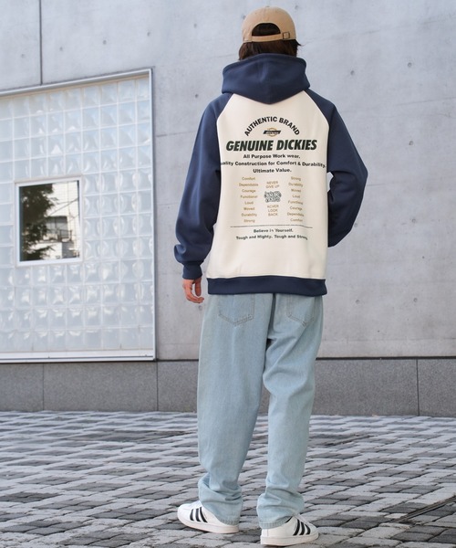 Dickies(ディッキーズ)の「【GENUINE DICKIES/ジェニュインディッキーズ】 裏起毛 バック デザイン ラグラン プルオーバー パーカー(パーカー・メンズ・ブラック/ブルー/グリーン・M/L/XL)」の14枚目の写真