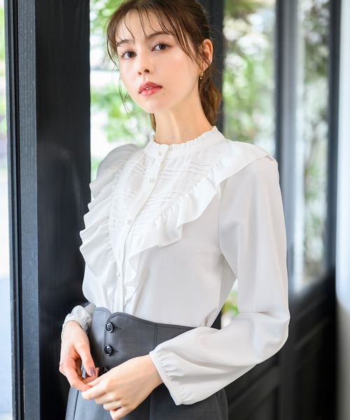 MISCH MASCH（ミッシュマッシュ）の「ピンタックレースフリルブラウス