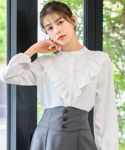 MISCH MASCH（ミッシュマッシュ）の「ピンタックレースフリルブラウス