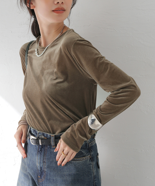 journal standard L'essage（ジャーナルスタンダードレサージュ）の「《追加2》ベロアプルオーバー（Tシャツ/カットソー・レディース・ネイビー/ブラウン系その他・FREE）」の2枚目の写真