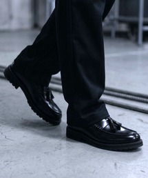 London Shoe Make（ロンドンシューメイク）の「+4.5cm 牛革 タンクソール タッセルローファー   レザー   London Shoe Make Oxford and Derby 9012（ローファー）」