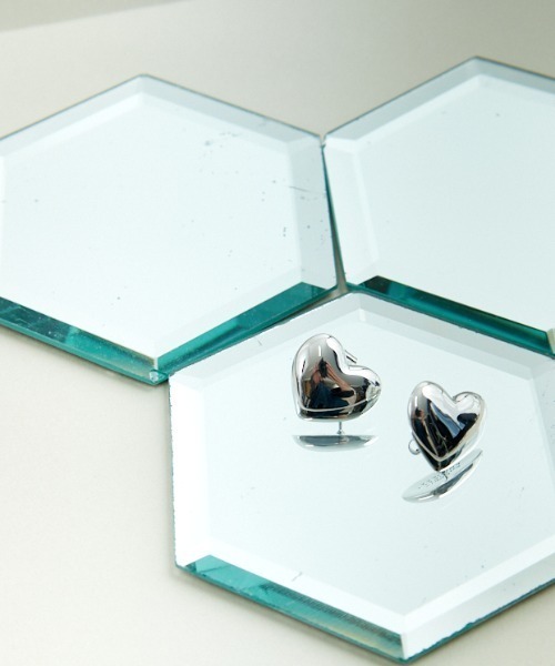 PHILIPPE AUDIBERT（フィリップ オーディベール）の「[PHILIPPE AUDIBERT/フィリップ オーディベール] WANDA LATION ハートモチーフシルバーピアス（ピアス（両耳用）・レディース・シルバー・ONE SIZE）」の9枚目の写真