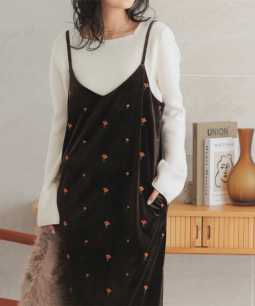 KOBE LETTUCE（コウベレタス）の「刺繍ベロアワンピース（ワンピース・レディース・アイボリー/ブラック/ダークブラウン・M）」の3枚目の写真