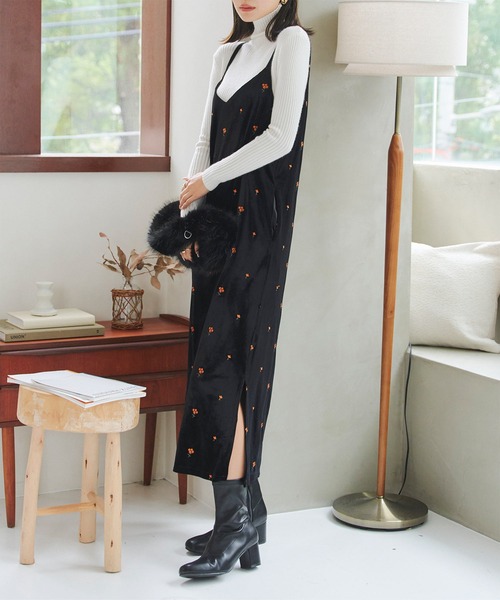 KOBE LETTUCE（コウベレタス）の「刺繍ベロアワンピース（ワンピース・レディース・アイボリー/ブラック/ダークブラウン・M）」の6枚目の写真