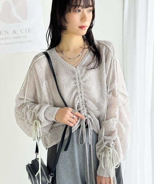 mily bilet(ミウィビレット)の「【mily bilet】ルーズな愛らしさで魅了する。透かし編みギャザー仕様リボンプルオーバー(長袖)(ニット/セーター・レディース・ブルー/アイボリー/ブラック/グレイッシュベージュ・MEDIUM/LARGE/X-LARGE/SMALL)」の17枚目の写真