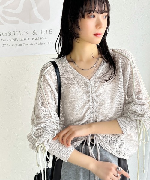 mily bilet(ミウィビレット)の「【mily bilet】ルーズな愛らしさで魅了する。透かし編みギャザー仕様リボンプルオーバー(長袖)(ニット/セーター・レディース・ブルー/アイボリー/ブラック/グレイッシュベージュ・MEDIUM/LARGE/X-LARGE/SMALL)」の18枚目の写真