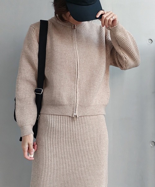 Q（キュー）の「ノーカラージップカーデ（カーディガン/ボレロ・レディース・グレー/ベージュ・MEDIUM）」の3枚目の写真