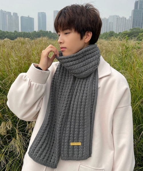 MGV（エムジーヴィー）の「シンプルロングマフラー（マフラー・メンズ・ブラック/アイボリー/ブラウン/グレー・FREE）」の7枚目の写真