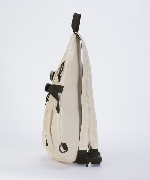 ALTROSE（アルトローズ）の「【500mlペットボトル収納可】3way リュック ボディバッグ バッグ A4 マザーズバッグ オルト（ボディバッグ/ウエストポーチ・レディース・アイボリー/カーキ/ブラック・FREE）」の18枚目の写真