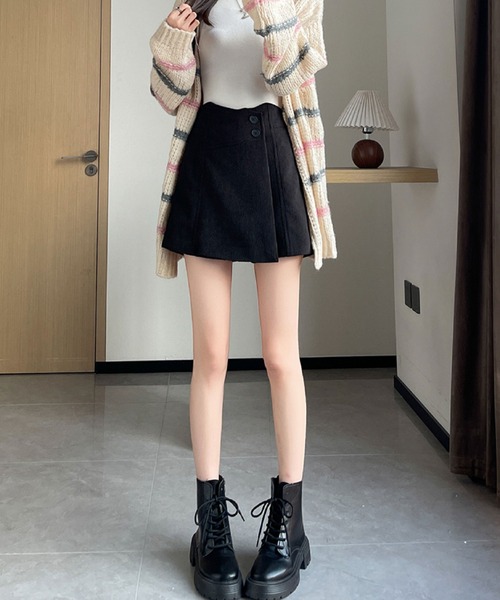 2ly2（トゥーリートゥー）の「楽ちんキレイ！大人のきれいめコーデュロイスカート風ショートパンツ（その他パンツ・レディース・ブラック/ブラウン/ベージュ・FREE）」の8枚目の写真