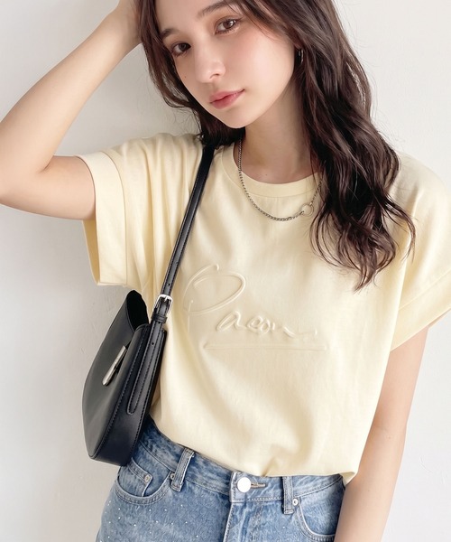 Java(ジャバ)の「《JaVaジャバコラボ》上品な大人の抜け感。フロントPAEANエンボス加工半袖Tシャツ(ロゴ)(Tシャツ/カットソー・レディース・チャコール/ライトベージュ/杢グレー/オフホワイト・LARGE/MEDIUM/SMALL/X-LARGE)」の6枚目の写真