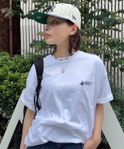 BEVERLY HILLS POLO CLUB(ビバリーヒルズポロクラブ)の「【BEVERLY HILLS POLO CLUB】胸元ロゴ オーバーサイズ Tシャツ(Tシャツ/カットソー・レディース・ブラック/ネイビー/オフホワイト・M/L)」の1枚目の写真