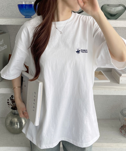 BEVERLY HILLS POLO CLUB(ビバリーヒルズポロクラブ)の「【BEVERLY HILLS POLO CLUB】胸元ロゴ オーバーサイズ Tシャツ(Tシャツ/カットソー・レディース・ブラック/ネイビー/オフホワイト・M/L)」の4枚目の写真