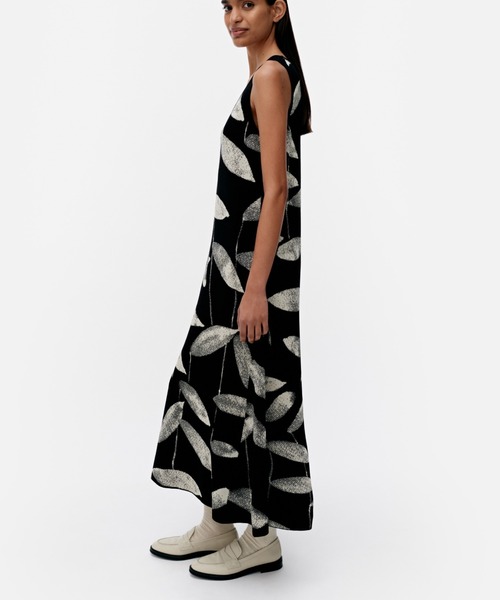 marimekko マリメッコ 総柄 コットン レーヨン ワンピース ドレス38 セール】Combu Unikko / dress（ワンピース）｜marimekko