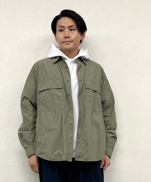 Grand PARK(グランドパーク)の「タイプライターマルチシャツ(シャツ/ブラウス・メンズ・ベージュ/ブラック/カーキ・LARGE/MEDIUM)」の7枚目の写真