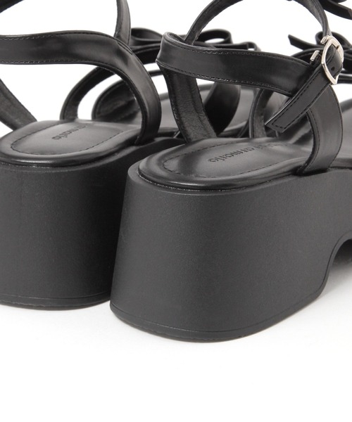 repipi armario(レピピ アルマリオ)の「リボンサンダル(サンダル・キッズ・ブラック/アイボリー・SMALL/MEDIUM/LARGE)」の22枚目の写真