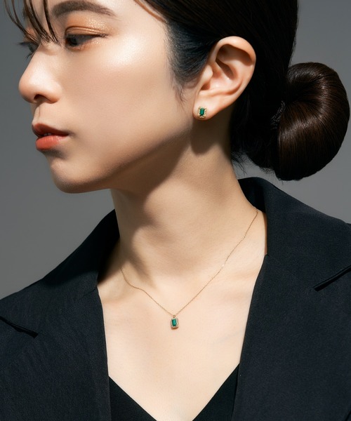 Jewel closet by L&Co.(ジュエルクローゼットバイエルアンドコー)の「K18 ダイヤモンド ヘイロー/取り巻き カラーストーン ピアス 3x5(ピアス(両耳用)・レディース・ネイビー/ロイヤルブルー/クリアブラウン/ワインレッド/モスグリーン/ダークブルー・FREE)」の21枚目の写真