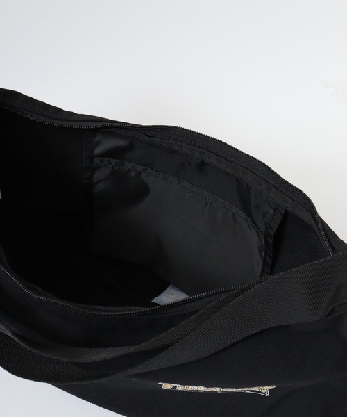 THRASHER(スラッシャー)の「THRASHER キャンバスショルダーバッグ(ショルダーバッグ・メンズ・ホワイト系その他/ブラック系その他/ホワイト系その他2/ブラック系その他2・FREE)」の13枚目の写真